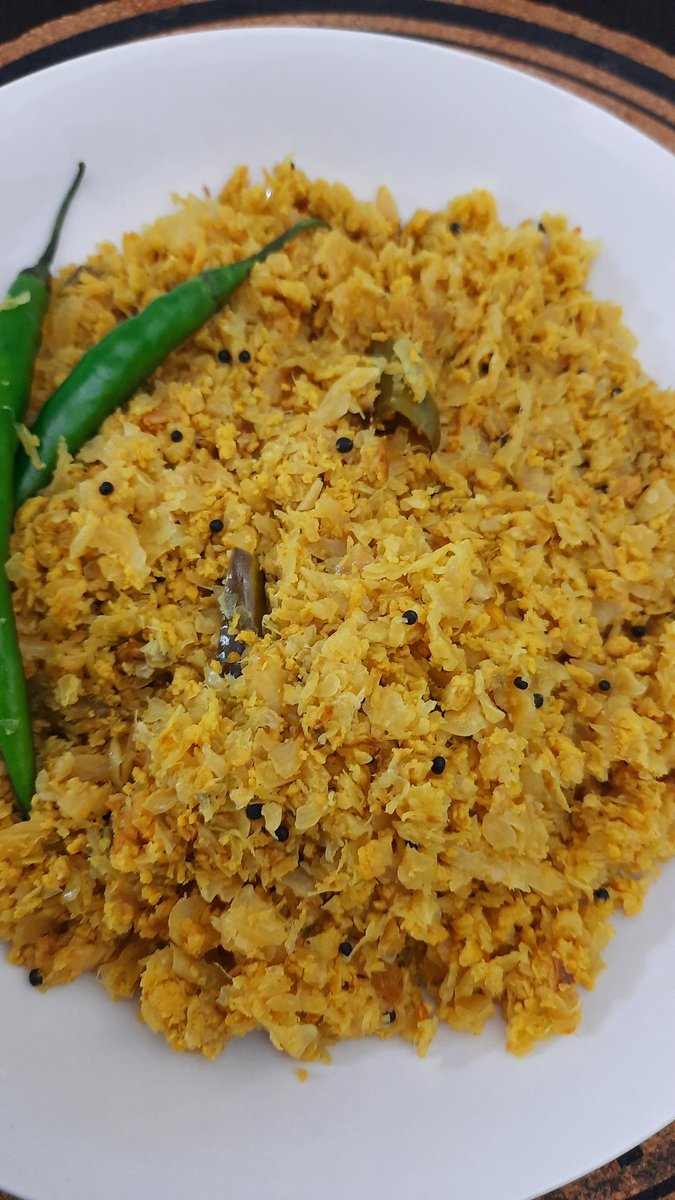 BowlCooking's tweet photo. Cabbage Egg Bhurji 😍
For detailed recipe: https://t.co/ggSTsgTfFF

#cabbage  #eggs  #bhurji  #eggrecipes 
#eggbhurji  #recipes #cooking #cookingbowl 
#foodblogger #foodie #food #foodphotography 
#foodpics #instadaily #instagram #insta #cookingathome #cookingvideos https://t.co/5YR1167UGZ