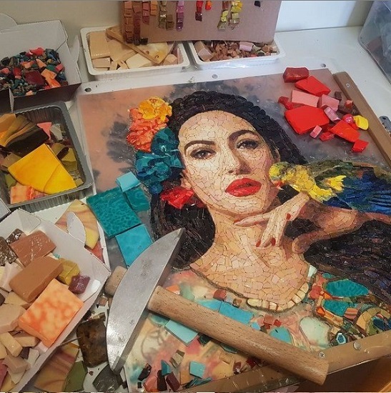 IlFriuli's tweet photo. Assegnati i premi #MosaicYoungTalent 
Le opere vincitrici del Concorso indetto dall’ Associazione #Naonis sono la #MonicaBellucci della russa Adelaida Sharakhova e il #KobeBryant della triestina Noemi Roma esposte a #Pordenone per la mostra #IconsofArt https://t.co/oP6IeADsgW https://t.co/zyTwaXjlsW