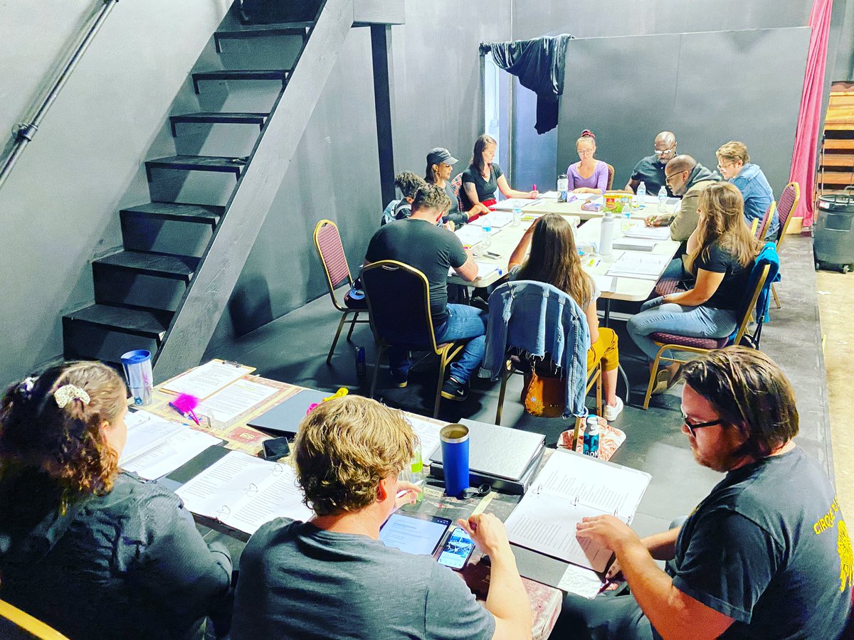 #tableread for #titusandronicus brought to you by #vaccines WE’RE COMING TO A SCREEN NEAR YOU!
#bloody #shakespeare #livetheater