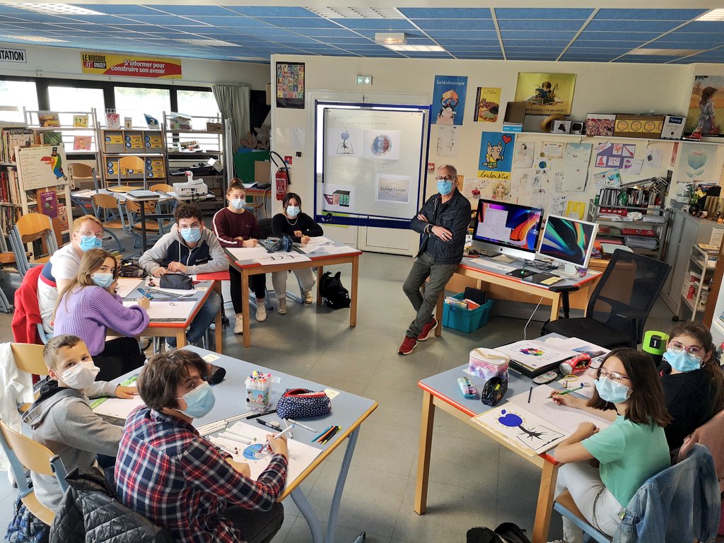 CollegeEurope27's tweet photo. #DesignGraphique
9️⃣ élèves volontaires pour contribuer à la réalisation du logo du collège ont été formés par #PascalLouail graphiste #Cracboumhue... 🖍 💻 🤯
Une belle journée pour eux financée par le FSE.
Un logo en vue 😀... À suivre... https://t.co/kR2GmTppXT