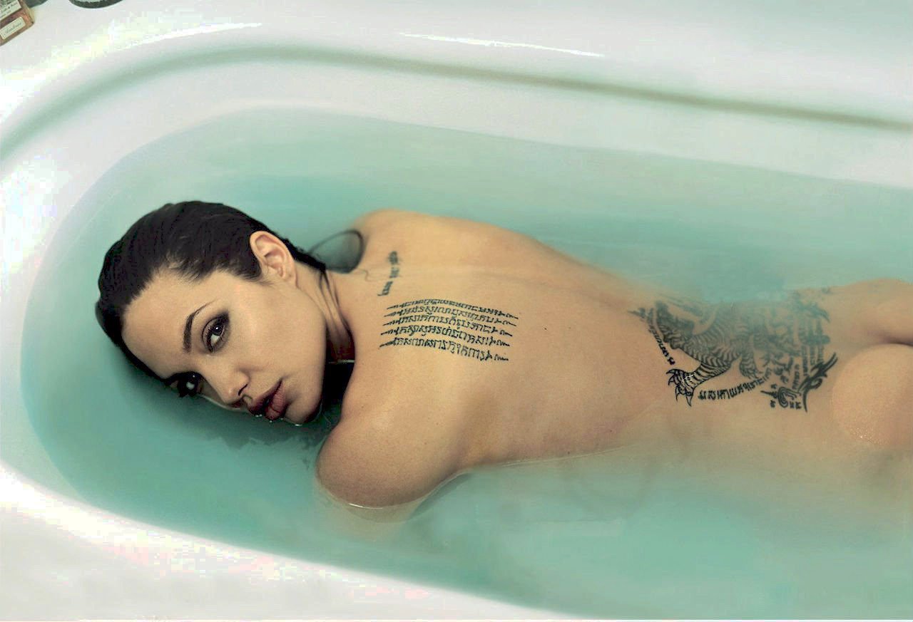 Happy birthday Angelina Jolie whose bathwater I would drink while masturbating vigorously   
