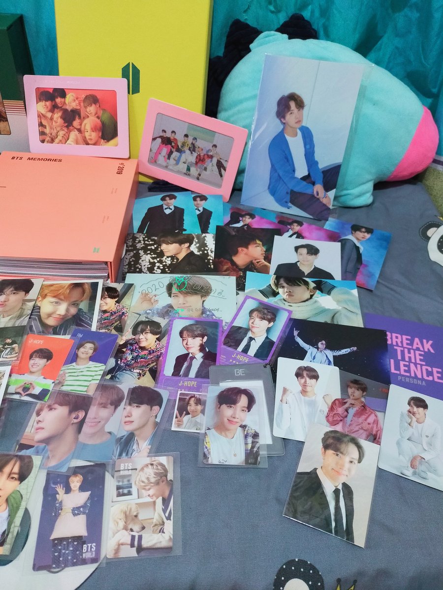 Rosie98liner's tweet photo. ❗CALLING OUT JHOPE STAN AND COLLECTOR❗
It's hard for me to let go but I urgently need money 🥺 a retwt would be much appreciated 🙏🤗
This are all Official and from my own collection 🥺💜 https://t.co/6XaWiKBeF7