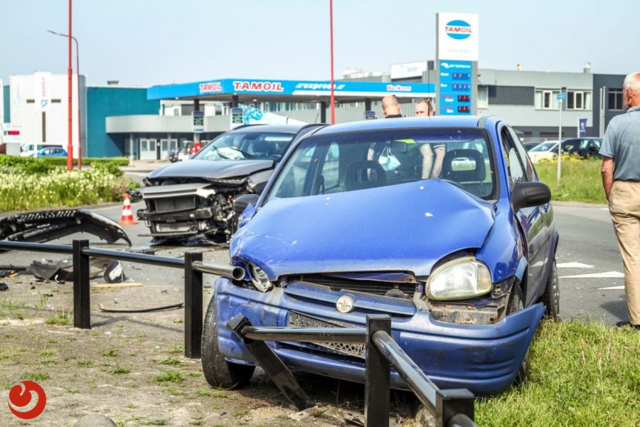 Veel schade bij fors ongeval in Drachten