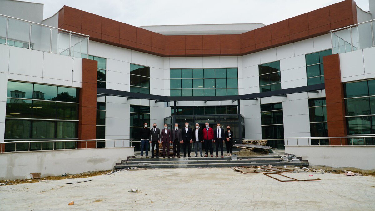 Adapazarı Korucuk Mahallesinde bulunan 30 Yataklı AMATEM ve 15 Yataklı ÇEMATEM Merkezlerini ziyaret ettik. 

İnşa seviyesinde iyi bir noktaya gelinen bu yatırımları inşallah bu yıl içerisinde sırasıyla açmayı planlıyoruz.

📍AMATEM ve ÇEMATEM MERKEZLERİ