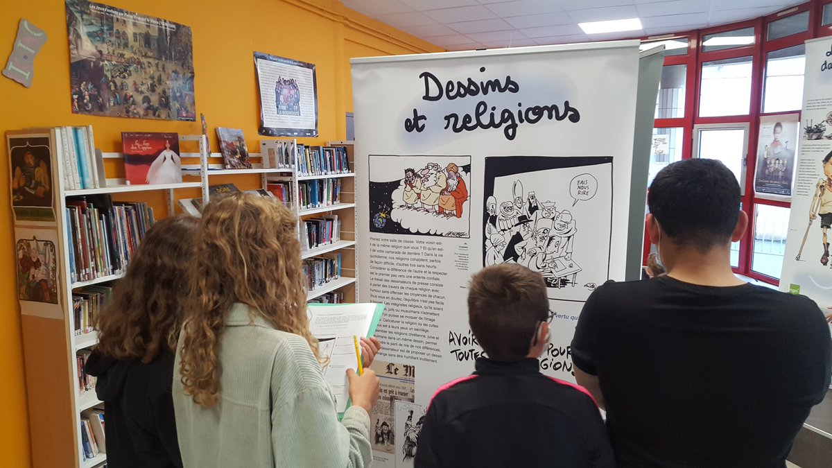CDIBalzac61's tweet photo. Dans le cadre de leur #ParcoursCitoyen, les élèves de 4ème découvrent l'exposition #cartooningforpeace. Un moyen efficace de s'approprier les valeurs de la République et de réfléchir à la notion de liberté sous l'angle du dessin de presse. 
@CollegeBalzac61 
@CartooningPeace https://t.co/B3yTM1AFeo