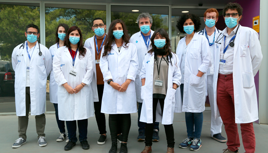 VHIR_'s tweet image. El grup de recerca en Nanoeines Diagnòstiques ha dotat al test ELISA d&apos;altes prestacions per a poder detectar la #malària de manera quantificable en una hora i amb una sensibilitat propera a la PCR. @CIBERBBN 
T&apos;expliquem aquests súper tests: bit.ly/3yVtdC1