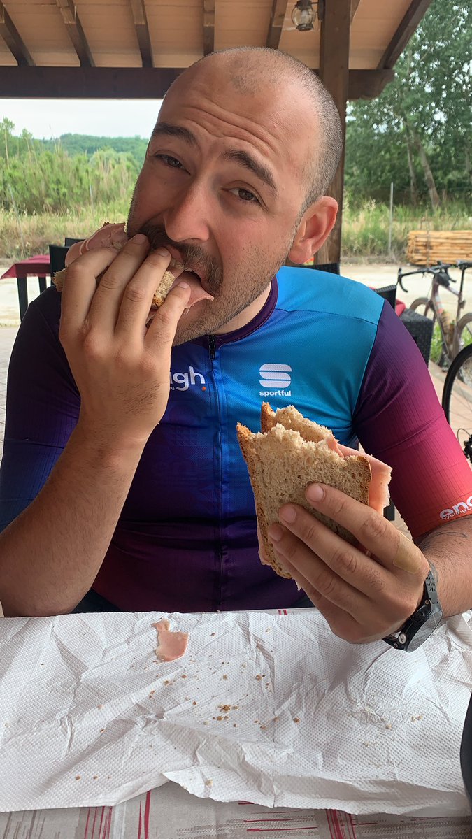 Si mangia in vista della @venetogravel