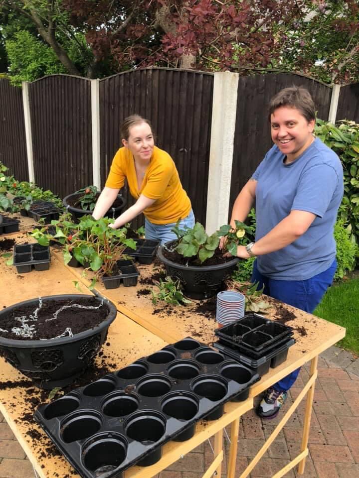 Ashton On Mersey Village Always in Bloom tweet media
