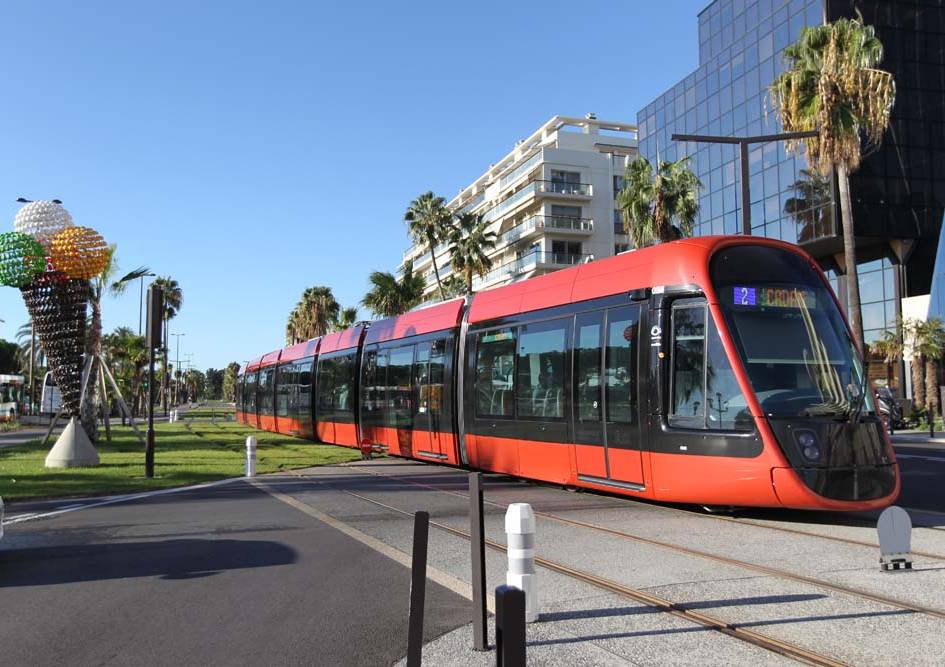 BdT_PACA's tweet photo. #EnDirect Transformons la #France
Quelle #mobilité pour demain ? Événement @LaTribune à @VilledeNice
@BanqueDesTerr intervient bcp sur la mobilité en #region #SUD
@MetropoleNCA @MaRegionSud @cestrosi @CityscootNice @Proviridis @jc_tortora #TLFnice https://t.co/RZJSkxf4JH