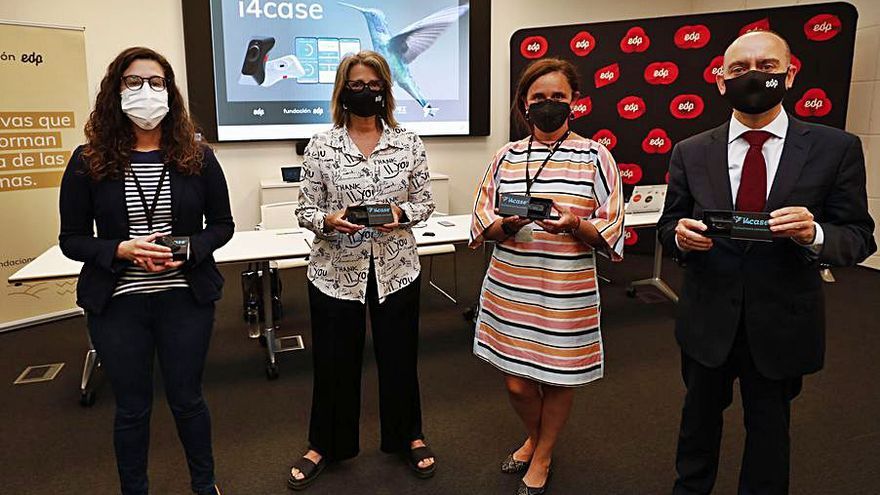 . <a href="/rqnera/">Raquel VM</a> de <a href="/Ticsemergen/">iSaluDigital Semergen</a> y @SemergenA en la presentación del sensor y app para facilitar el control de los pacientes crónicos
buff.ly/3wNycTd
Sigue: #NNTTsemergen21