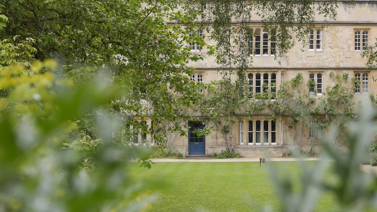 ExeterCollegeOx's tweet image. 📢 We are delighted to announce Exeter College is forging ahead with plans to cut its carbon footprint and move towards carbon neutrality. 🌱

With generous donor support, we’ve teamed up with AlliedOffsets to help fight climate change.

Find out more: exeter.ox.ac.uk/carbon-neutral…