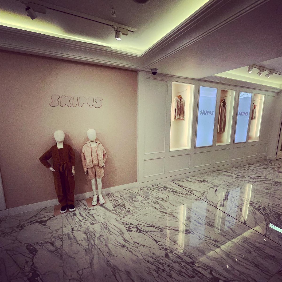 LicknSticker's tweet image. SKIMS                                                 We were very excited to be part of the launch of @skims in Harrods.  We worked closely with the team to achieve exact colour matches for the space, as this was very to the brand and to showcase the products. #skims #harrods