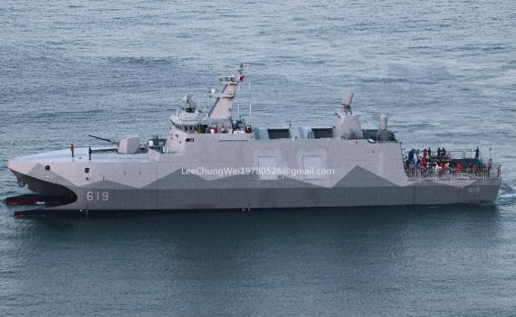 TaiwanMilitary's tweet photo. 2nd sea trial of Taiwan's #TaChiang corvette #PGG619 alone with #PPG618 #TuoChiang has been conducted today. A rigid-hulled inflatable boat (RHIB) can be deployed from right end hull, though the towed sonar canceled, comparing to PPG618. 🇹🇼👍
(source)👇👇
https://t.co/IME7OvzrAT https://t.co/W0Tykhunga