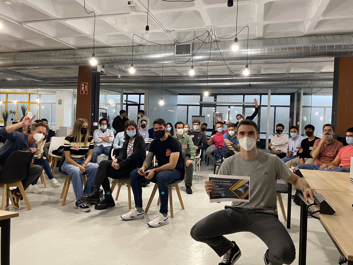 biworking's tweet photo. Una vez más, la #creatividad y la #innovación invaden Biworking en la segunda edición de #elevatorpitch

Fue un placer compartir con todxs vosotrxos una tarde de #creatividad, #innovación, #tecnología, #cañas y sobre todo buen rollo ;) https://t.co/ECu8lZ6fh1