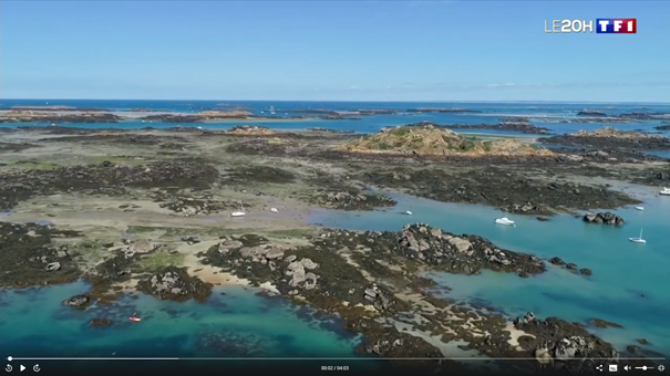 tourisme_gtm's tweet photo. Hier soir le #reportage de @TF1LeJT @TF1 avec, notamment le vieux gréement Le Courrier des Iles, sur #Chausey @ville_granville : notre petite merveille de site naturel de #Normandie à préserver !▶️https://t.co/ZabqOqLMvm
#EnFranceAussi #FranceMagique https://t.co/AHFr5jQwua