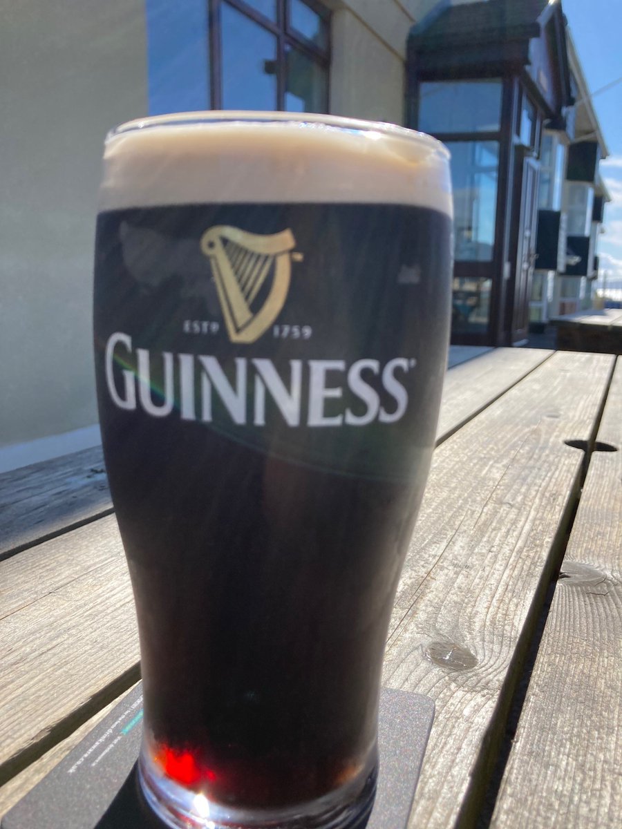 RacPierce's tweet photo. This was the last proper pint I had - July 2020, P. Dan's in Killadoon. Possibly the best pint-with-view in Ireland. I can't work this morning for thinking about it. Just living to get back to P. Dan's and sink another one - very soon! #GuinnessTime #killadoon #WildAtlanticWay https://t.co/fM8jd4qrUu