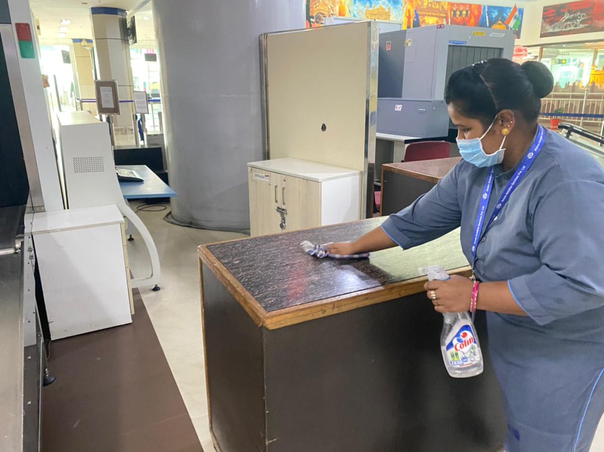 aaiasrairport's tweet photo. @SGRDJI Amritsar Airport promises a safe and comfortable journey for its passengers amidst COVID 19. #Sanitization #SocialDistancing #ProperMask are the weapons in this fight against CORONAVIRUS pandemic.#FlySafe #FlyHigh
@MoCA_GoI @AAI_Official @aaiRedNR https://t.co/hQyGvhKrzu