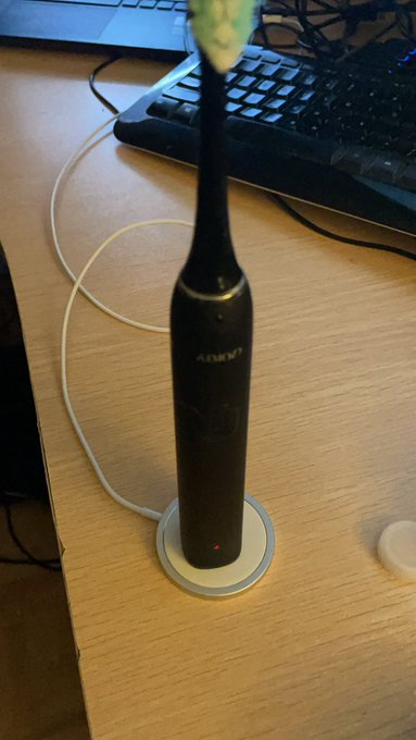 Slavanomics’s pics and videos