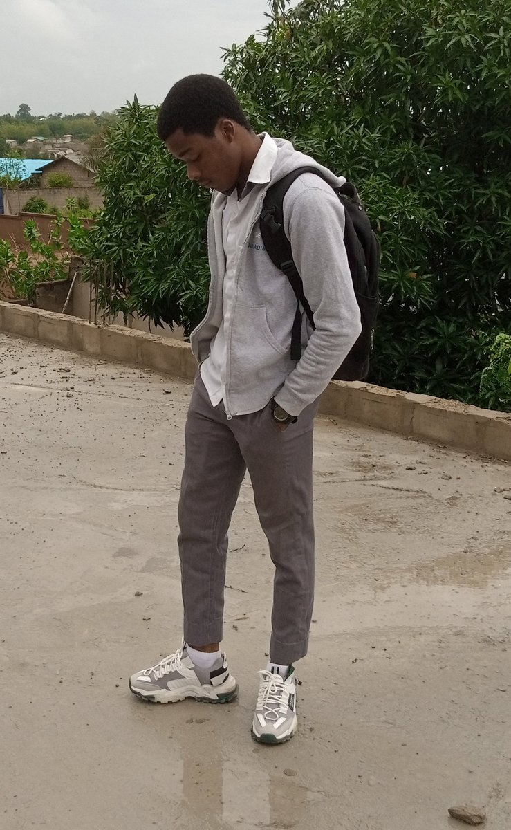 Uniforme encore 🤦🏿‍♂️