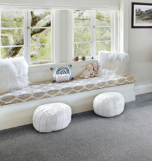 #fridayvibes 
Have you ordered a sample of our New Shenstone Twist?
Shenstone Twist offers a selection of 10 InStyle colours and is ideal for the housing sector, private rent, student accommodation and social housing.
#cutpilecarpet #housing #newbuild #studentaccommodatioN