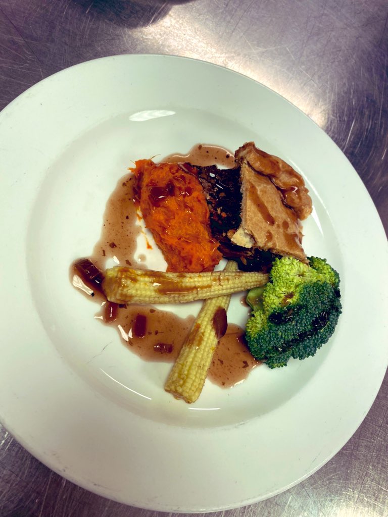 KerryMatlock3's tweet photo. Australia 🇦🇺! Today We  Made A Lovely Aussie Lamb Pie With Sweet Potato Mash &amp; Baby Corn Followed By Lamington Sponge &amp; Chantilly Cream, Residents Loved It. #sunriseofpurley #sunriseseniorliving #Australia #Newdawnnewday @StuartKeown @Rebecca61908280 @amanda_purley https://t.co/1hnmLNBwRN