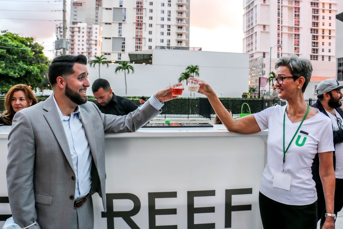 theunderlinemia's tweet photo. And a special thank you to our hospitality sponsor @reeftechnology for the delicious bites and drinks! 💚 #MiamiTech #UnderlineTech https://t.co/sVMJ6NIapE