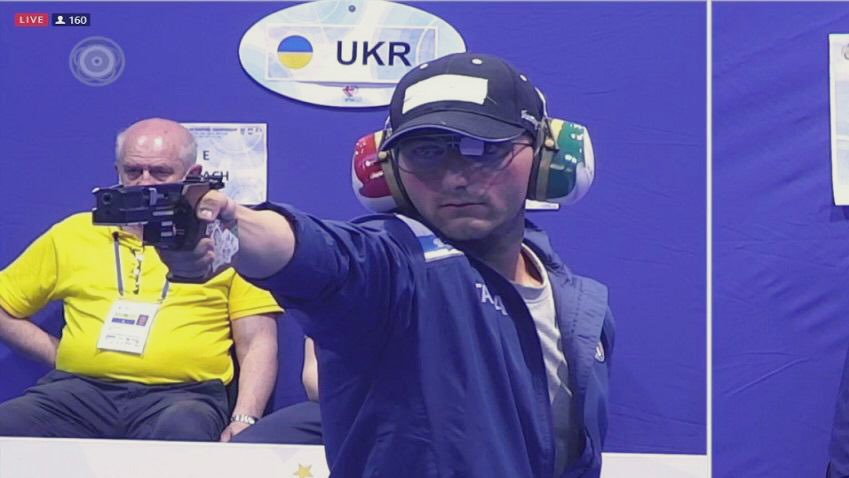 uits_sport's tweet photo. Bravissimo il nostro Tommaso Chelli che agli #Europei di Osijek conquista la carta olimpica per #Tokyo2020! Una grande emozione per l’atleta della squadra di pistola automatica che porta a 7 i pass della squadra #UITS per le prossime Olimpiadi ➡️ https://t.co/vHScYJVLf9 https://t.co/8Hx7IedCOG
