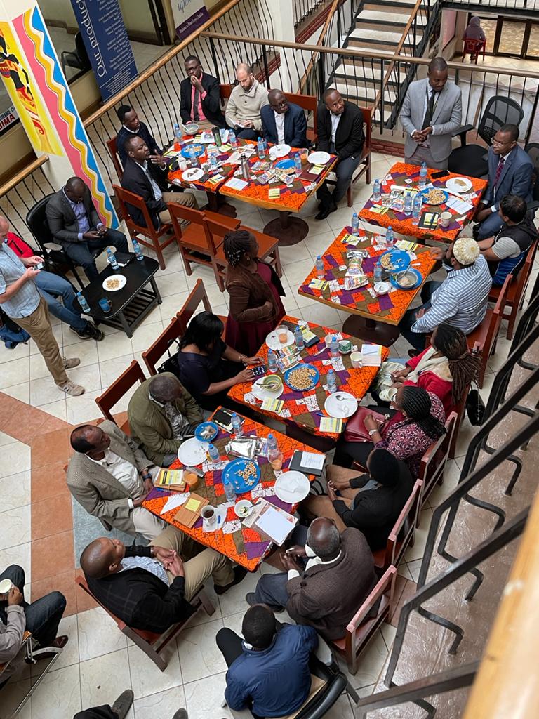 TRATanzania's tweet photo. #ARUSHA Mamlaka ya Mapato Tanzania @TRATanzania leo tarehe 04.06.2021 imefanya kikao na wafanyabiashara wa #Arumeru (Breakfast meeting) chenye lengo la kupokea maoni na ushauri kutoka kwao kuhusu masuala mbalimbali ya kodi. https://t.co/N4ZWFTQDRm