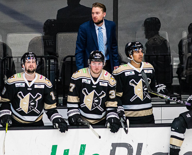 The interim tag is no more. Derek Army is our head coach!

wheelingnailers.com/en/news/nailer…