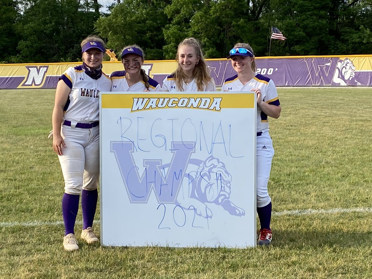 ffzphoenix's tweet photo. Congratulations @CalliJanik @taylorkoehler22 @RomerLiv @6Brynl @AnnaPoss1 @bridgettrainor2 on winning the Regional Championships with their high school teams! 🔥🏆🥇 https://t.co/QQLxemR4zV