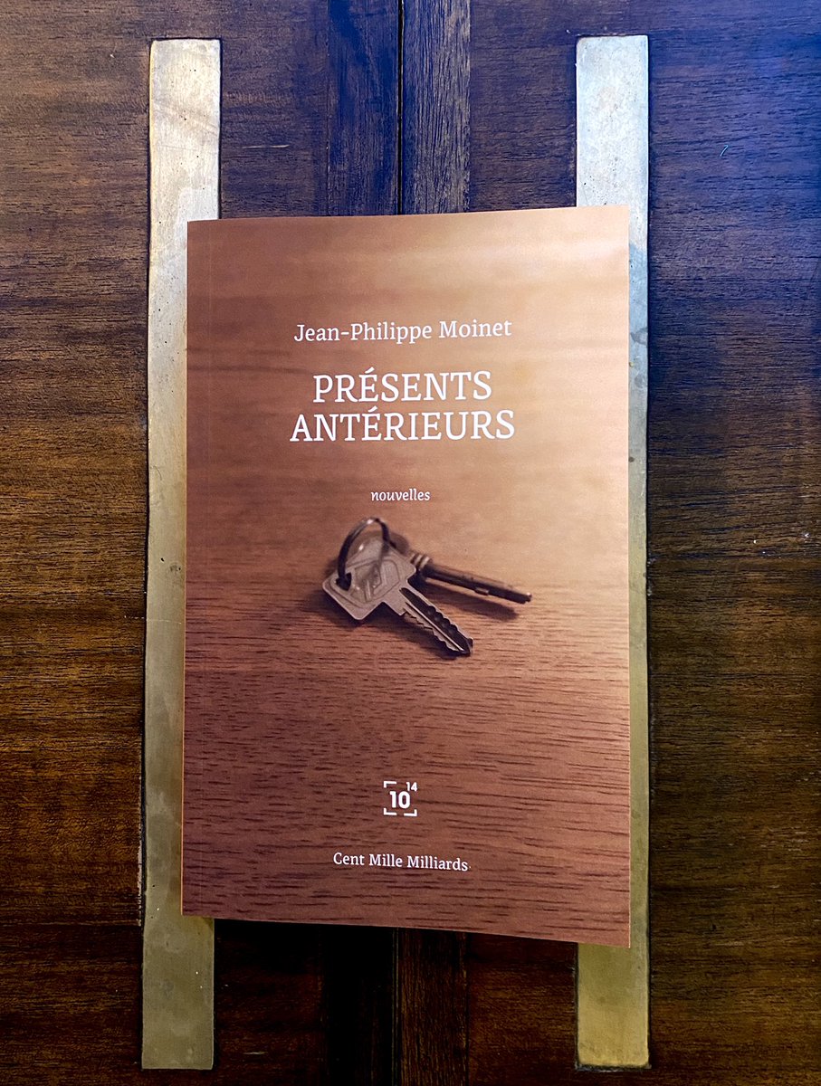 JP_Moinet's tweet image. #VendrediLecture 
Je raconte aussi, dans « Présents antérieurs »📖 (éd @10p14 @gwallut), les coulisses et ressorts des médias, « L’ardoise magique ».
D’un grand quotidien national aux TV, description aussi, au passage, d’un «Z le xénophobe», bourré de complexes, jeune déjà...