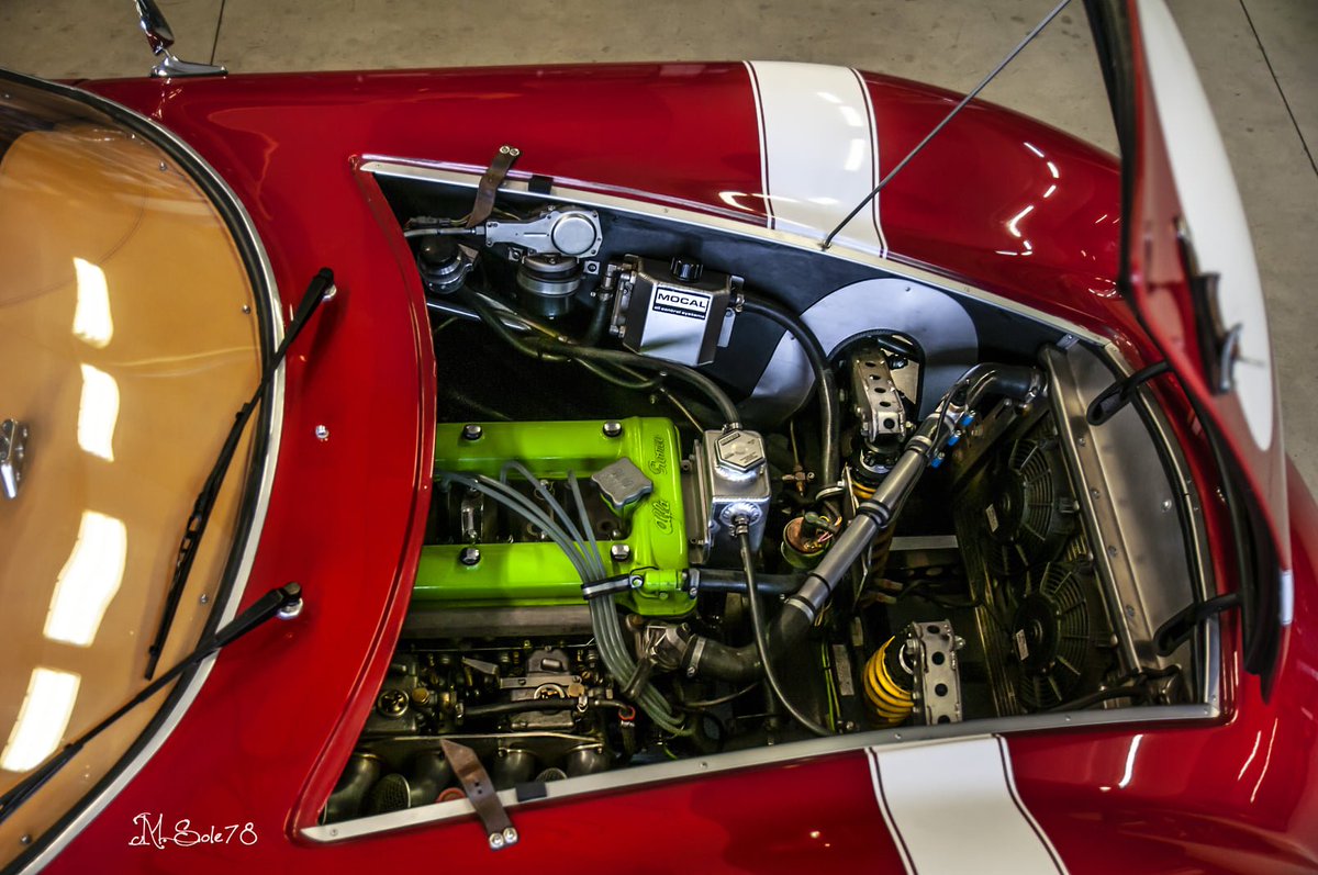 UltimativCars's tweet photo. .@effe_bellavita
Every time, I read "effe", I'm not car-related towards Maserati, but effeffe (which stands for "Fratelli Frigerio"):
the #effeffe #Berlinetta, made since 2014, is limited to just 10 units.
#Italia🇮🇹 #Italy🇮🇹 https://t.co/Cy7P01g9ug