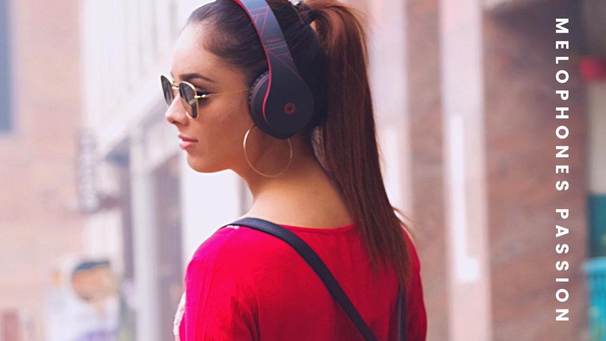 MelomaneAudio's tweet photo. The thing about #music is, there is no time restriction defined for us to enjoy. It is a day to day thing and everyone around knows the same.
However, one thing that can make our musical experience better are  good #Melopods or #Melophones
Shop now ⬇️⬇️
https://t.co/nOd1cA0xk8 https://t.co/kOPeXuWkZl