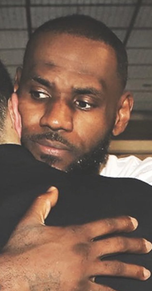 BattleRapTrap's tweet photo. Bron Gotta Relax 😂😂😂😂😂 https://t.co/KxWezoh5hA