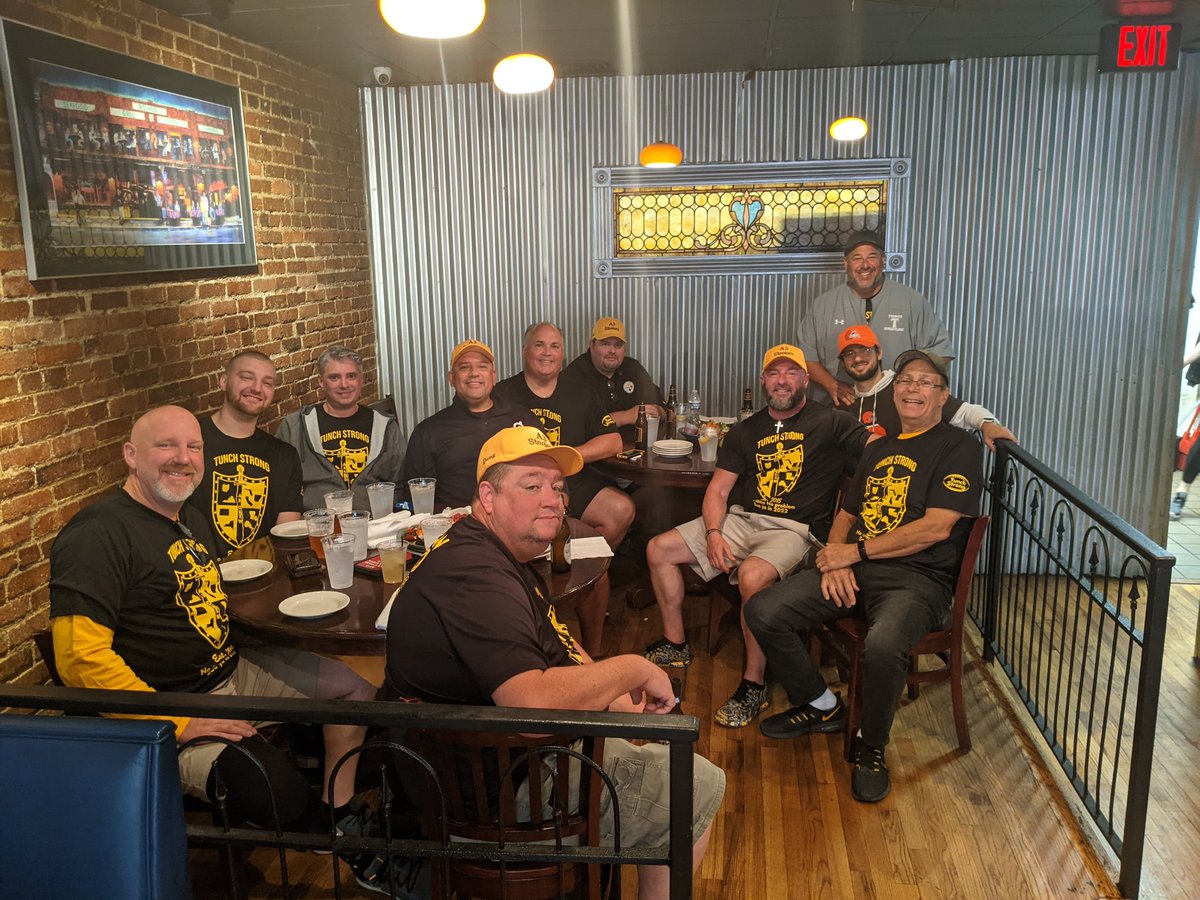 stlr1081's tweet photo. We proudly wore our A3 shirts yesterday when we had lunch with John Simpson at Roland's.
We're praying for Tunch as he fights ALS.
@SteelersUnite @steelers #TunchStrong https://t.co/ByGC3mYIMT
