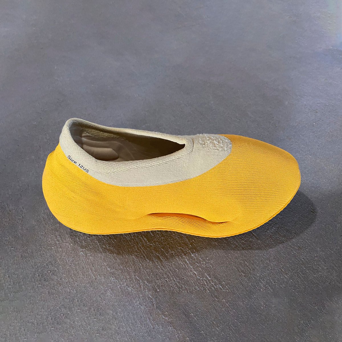 theyeezymafia's tweet photo. YEEZY KNIT RNR
CASE POWER YELLOW
COMING SOON

FULL DETAILS ON https://t.co/vpizmqzed1 🌎 https://t.co/ehvx6X2uo2