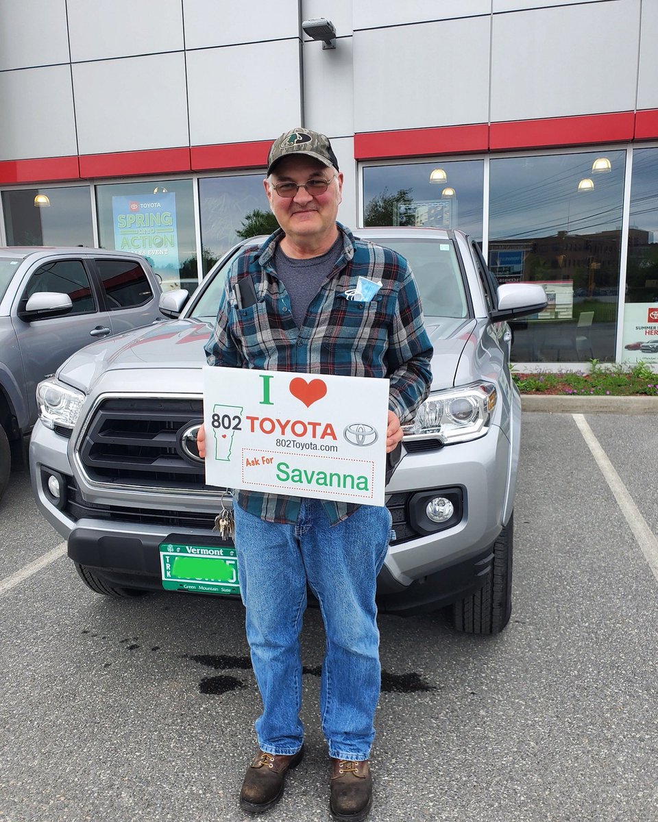 Cheers to Alec from Montpelier, who just took a safe delivery of this 2021 #ToyotaTacoma from Savanna Andress!

Be sure to #AskforSavanna by calling (802)224-7235, or email sandress@802cars.com
💪❤️🚙🏥💯
#vermontstrong #ilove802toyota #stayhealthy #staysafe