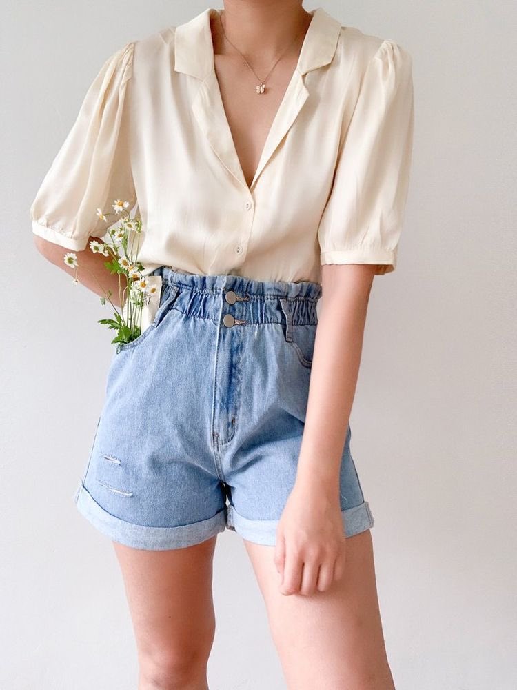 elskerblog's tweet photo. It’s a good summer weekend to chill with mates and dates, you’re wondering what to wear?

We curated some inspo just for you!

#elskerblog #fashioninspo #blog #Summer2021 https://t.co/HVy6elqk0a