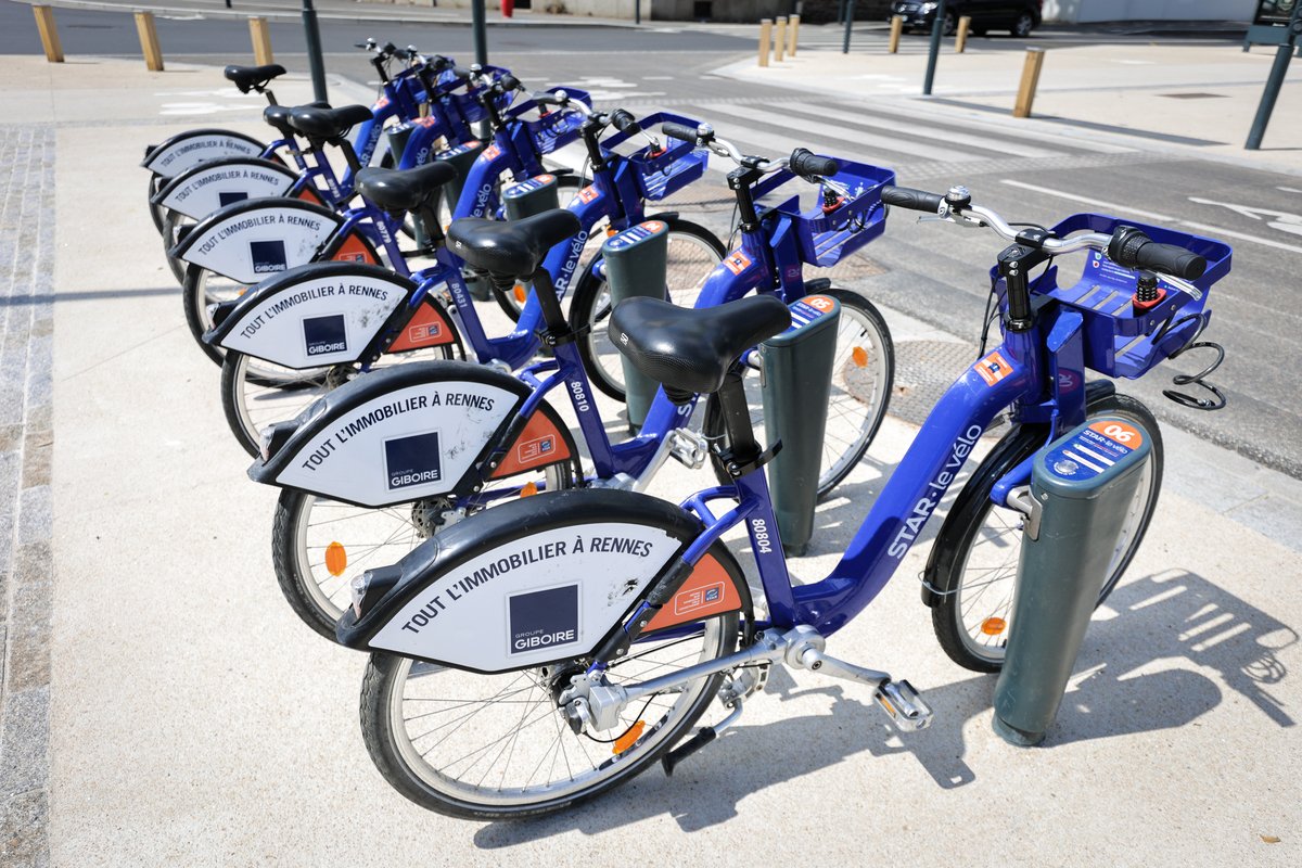 metropolerennes's tweet photo. [#WED] Le saviez-vous ? La tarification solidaire est désormais accessible pour les abonnements aux vélos en libre-service, et pour la location/achat d’un vélo à assistance électrique ou d’une trottinette électrique ! 👉https://t.co/sLSDq8YeoW https://t.co/Igfwoh5Fwk