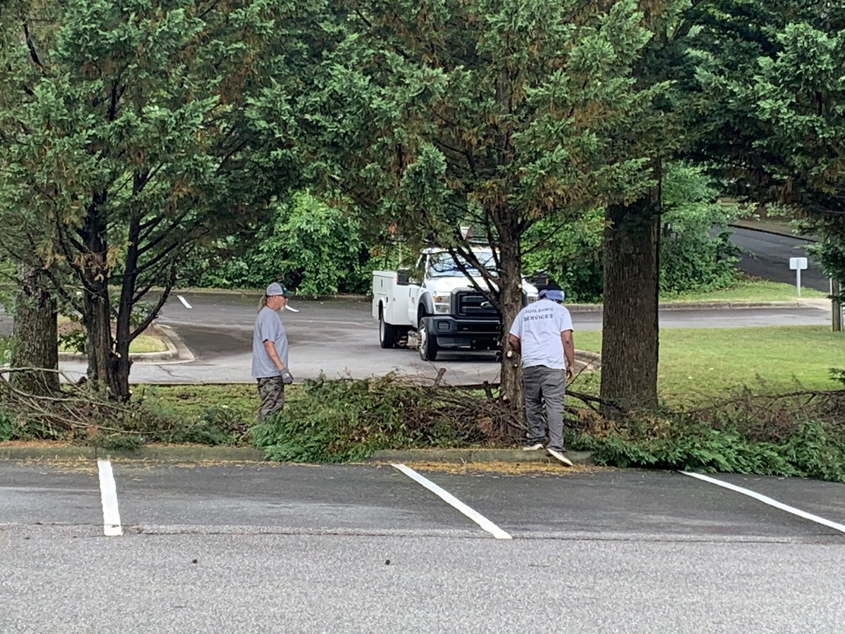 HillsDruid's tweet photo. Thank you to CMS Grounds Crew Chief Bryan Egan for starting the process of trimming back and beautifying DHA!!! It’s going to be AWESOME!!! https://t.co/vUavXsZPhe