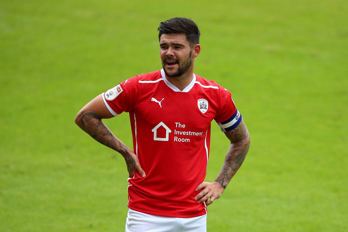 adem99kaya's tweet photo. Understand Barnsley captain Alex Mowatt looks set to sign a new 2 year deal at Oakwell. Deal won't be finalised until later in the month as the squad take a post-season break.

#BarnsleyFC https://t.co/8DSFs2WDLk