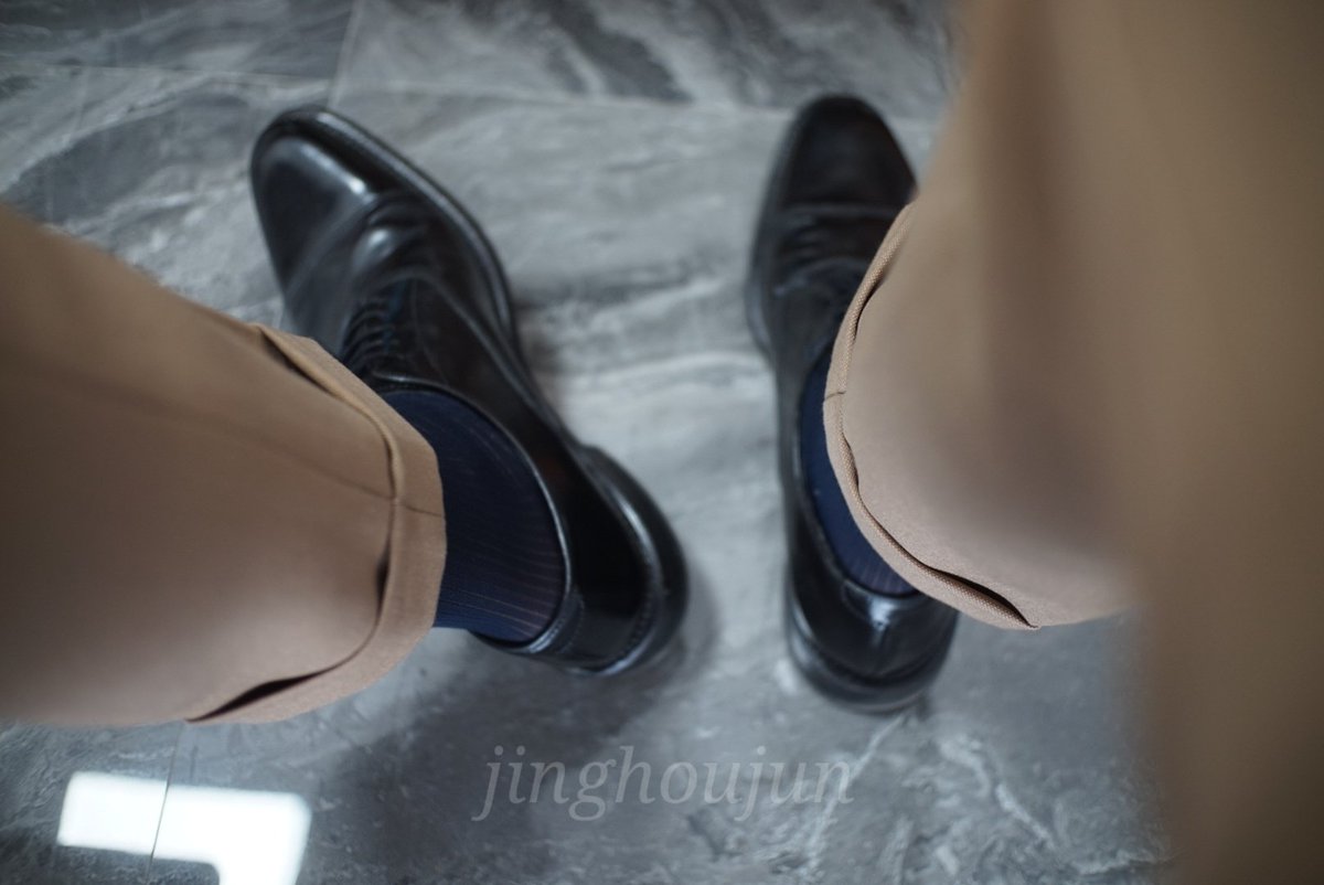 junhoujun's tweet photo. 放假了放假了，小狗子趴好！😁 https://t.co/dELZknwkU1
