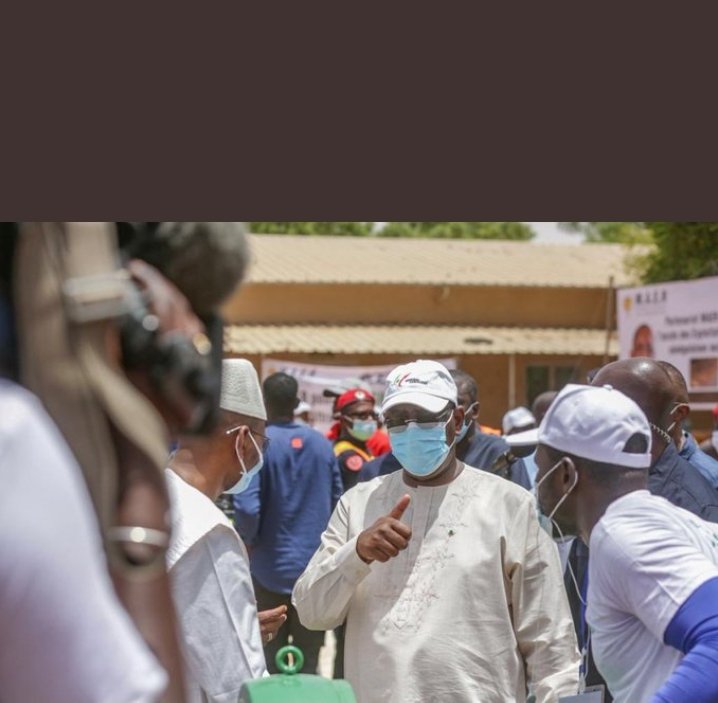 ModerneCitoyen's tweet photo. Dans le cadre de la tournée économique dans les régions de Kaffrine et de Kédougou, le Président @Macky_Sall a procédé ce dimanche à Kaffrine, à la remise d’un important lot de matériel agricole. #kebetu #Senegal https://t.co/qLzwXS3sVT