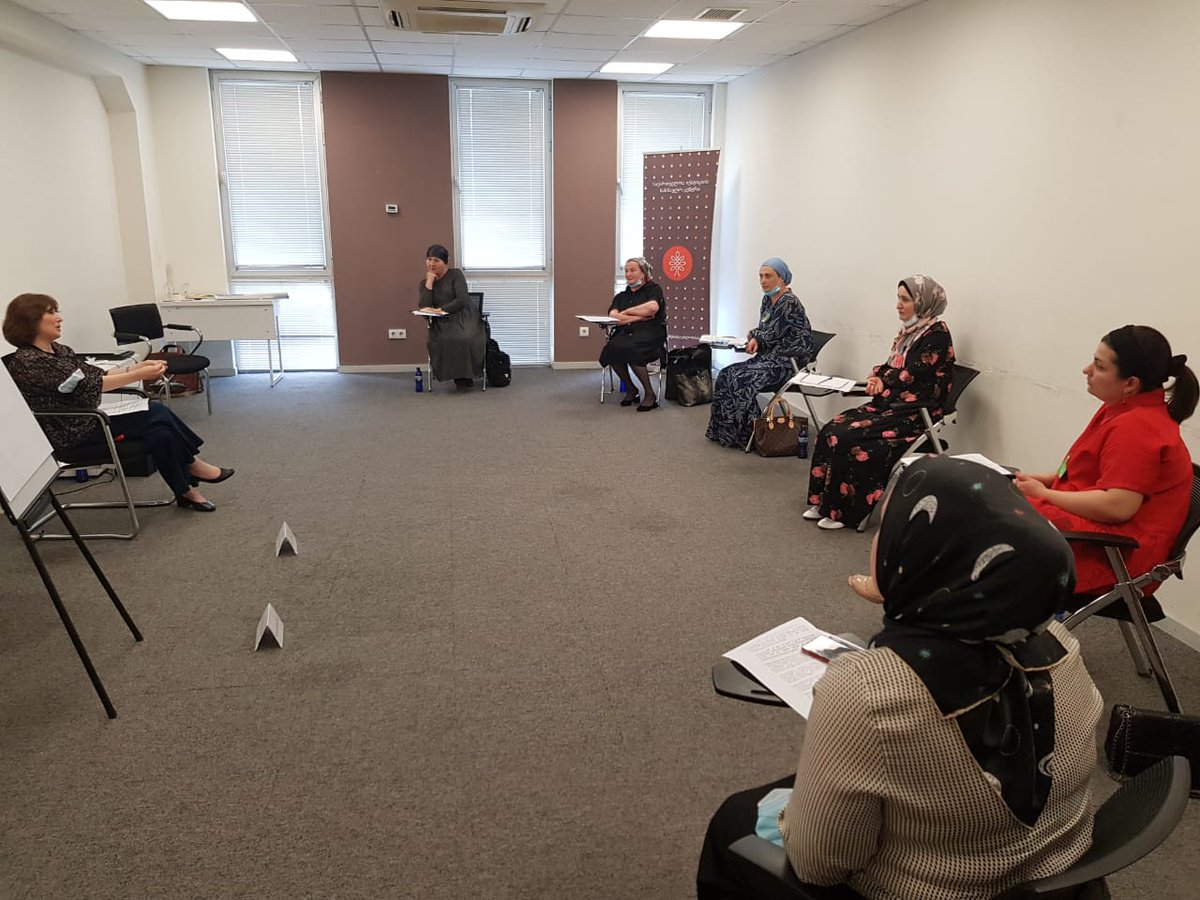 RSF_Georgia's tweet photo. Roddy Scott staff learning critical thinking techniques, thanks to #chemonics! #pankisi #education https://t.co/DNvbqt2jOj