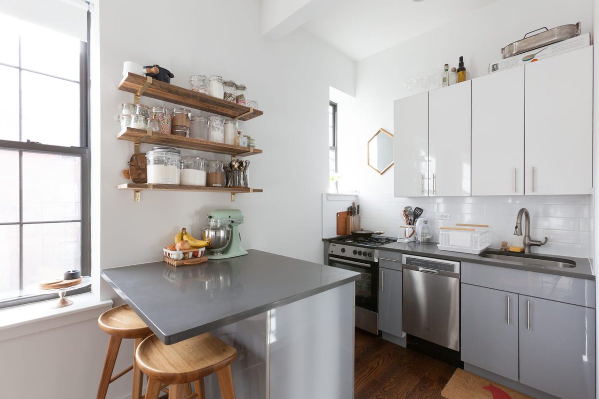 SpaceCentreLtd's tweet image. 7 Essential, Space-Saving Tools for Small Kitchens, According to Experts bit.ly/3hTd8GN #kitchendesign #spacesavingtips