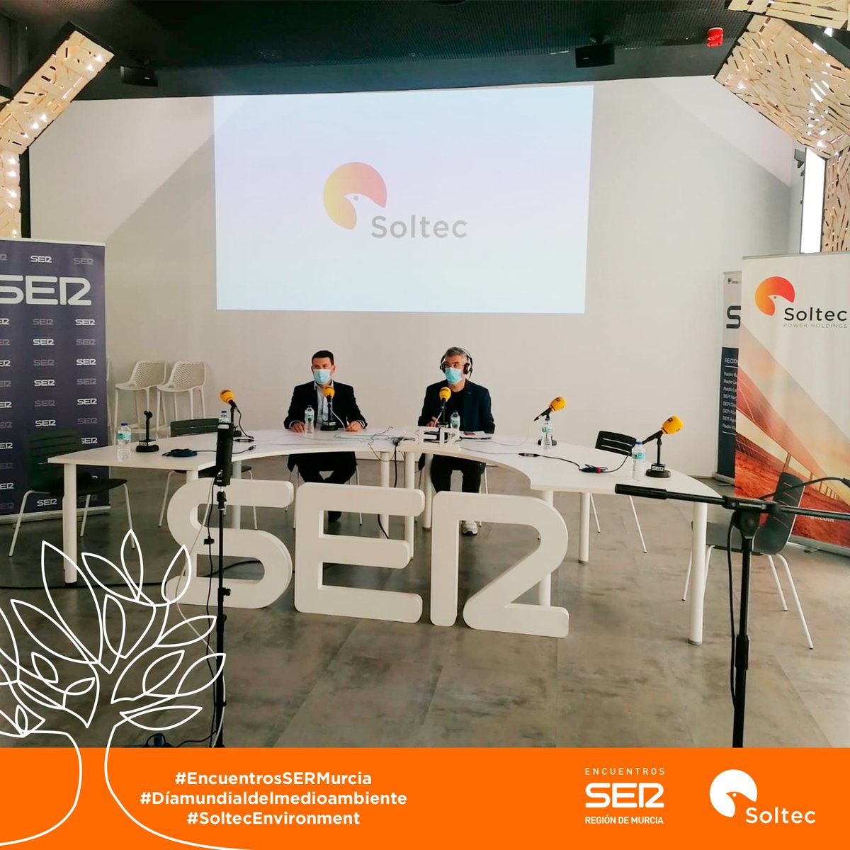 SoltecPower's tweet photo. ¡Hoy es el gran día! Estamos en nuestras oficinas de Murcia grabando un programa especial de "Encuentros SER" con @SER_Murcia.
¡No te lo pierdas y síguenos en directo en https://t.co/Y0OzNzQATS
#EncuentrosSERMurcia #Diamundialdelmedioambiente #SoltecEnvironment https://t.co/P2i5dZgxdM