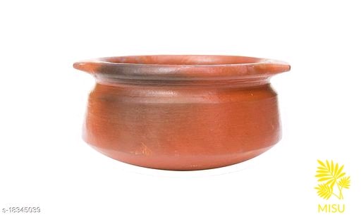 JustBeWithMISU's tweet photo. Bring home the goodness of earth with this multipurpose clay cooking vessel with 3ltr capacity. Clay vessels impart nutrients and minerals to our food and a great kitchen essential
#HealthForAll #HealthyFood #VocalForLocal #AtmanirbharBharat #ClayCookWare 
#ancient #HealthyLiving https://t.co/forPN9LFlo
