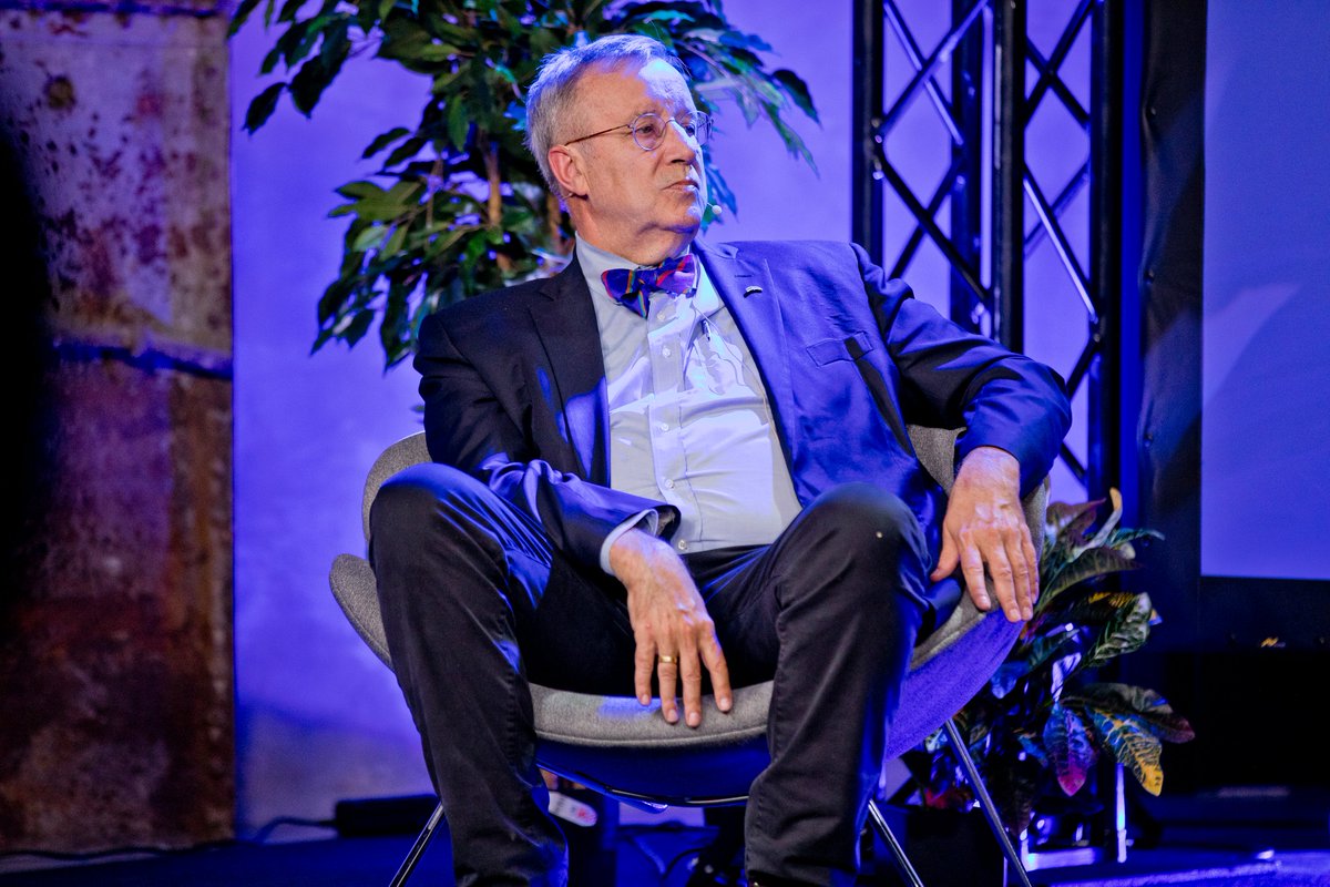 e_estonia's tweet image. A little visual recap of our #DigitalDiscussion on #digitalhealth with @IlvesToomas @Anetttu @taavieinaste @meelislang @ainaaviksoo @KevinTammearu @ViveoHealth @liisnarusk 

#eEstoniaDigitalDiscussions #eHealth #digitaltransformation