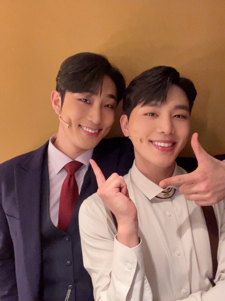 [쓰릴 미] 오늘의 쓰릴 미
⠀
오늘은 나라, 우석 페어의 막공날
😢
⠀
-
2021.03.16~06.06
예스24스테이지 2관
#뮤지컬 #쓰릴미 #김우석 #배나라