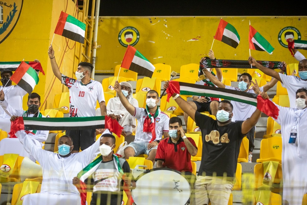 جماهير الأبيض تعود إلى المدرجات وترسم أجمل لوحة

التفاصيل⏬

uaefa.ae/news/29184

<a href="/EmiratiMarshals/">Emirati Marshals</a> 
#منتخب_الإمارات 
#التصفيات_الآسيوية 

..